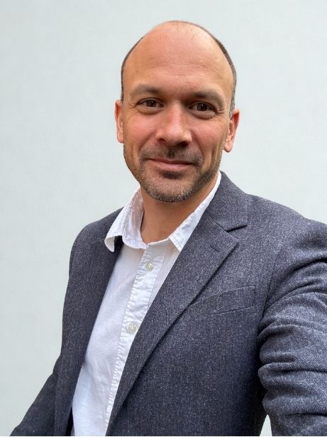 Dr Jonathan Rial